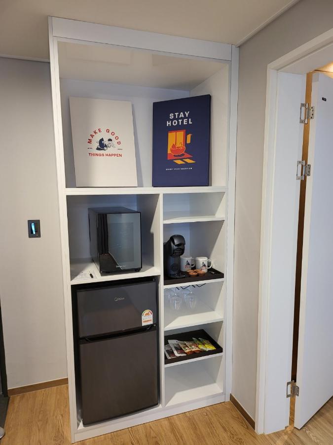 Hotel Kenny Йосу Екстериор снимка