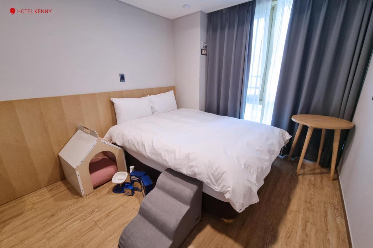 Hotel Kenny Йосу Екстериор снимка