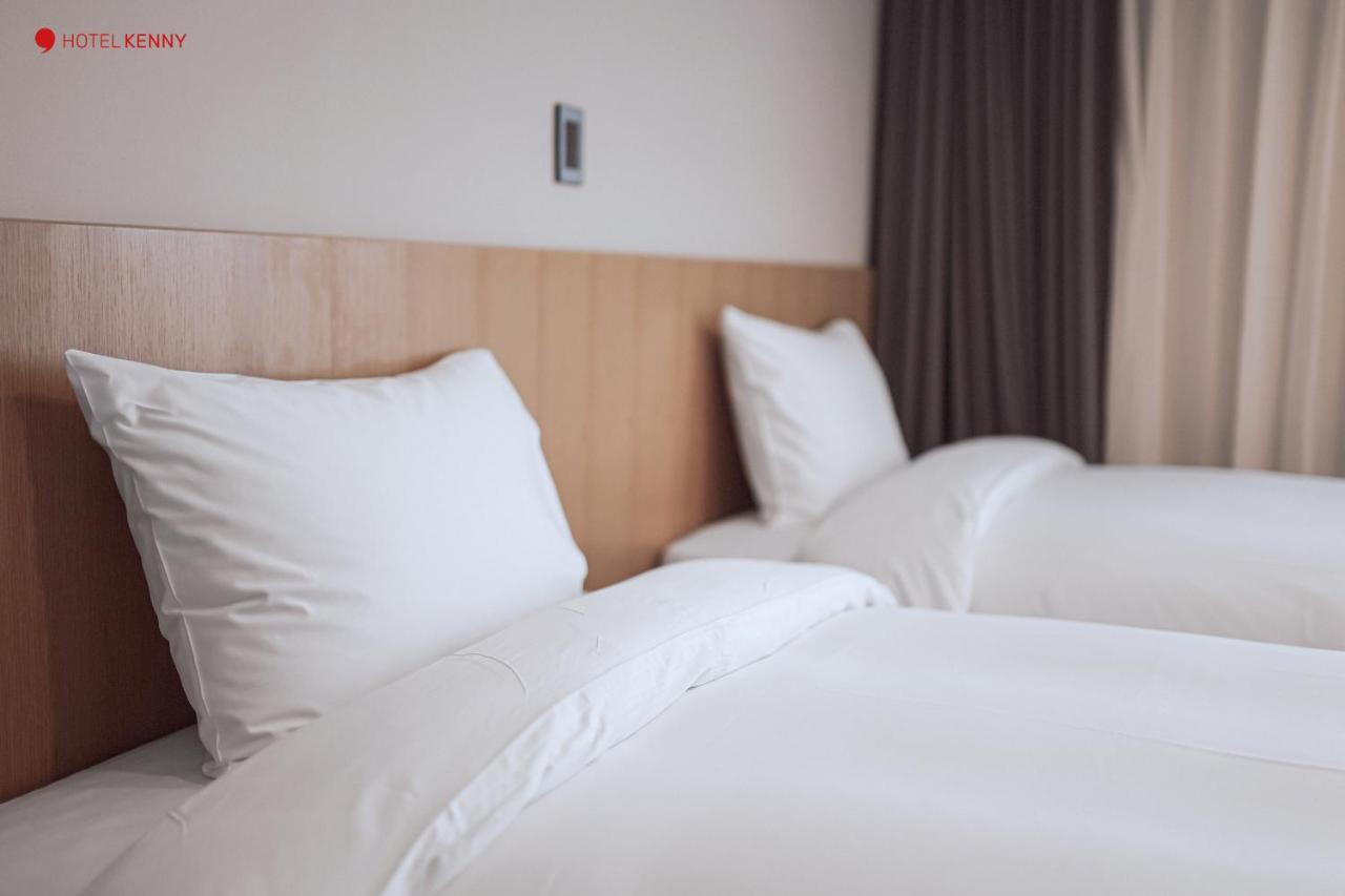 Hotel Kenny Йосу Екстериор снимка