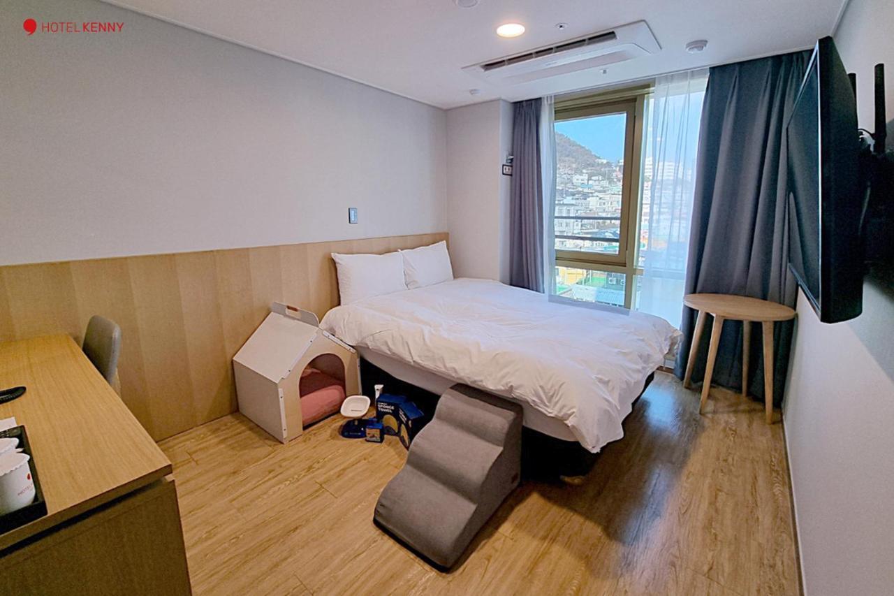 Hotel Kenny Йосу Екстериор снимка